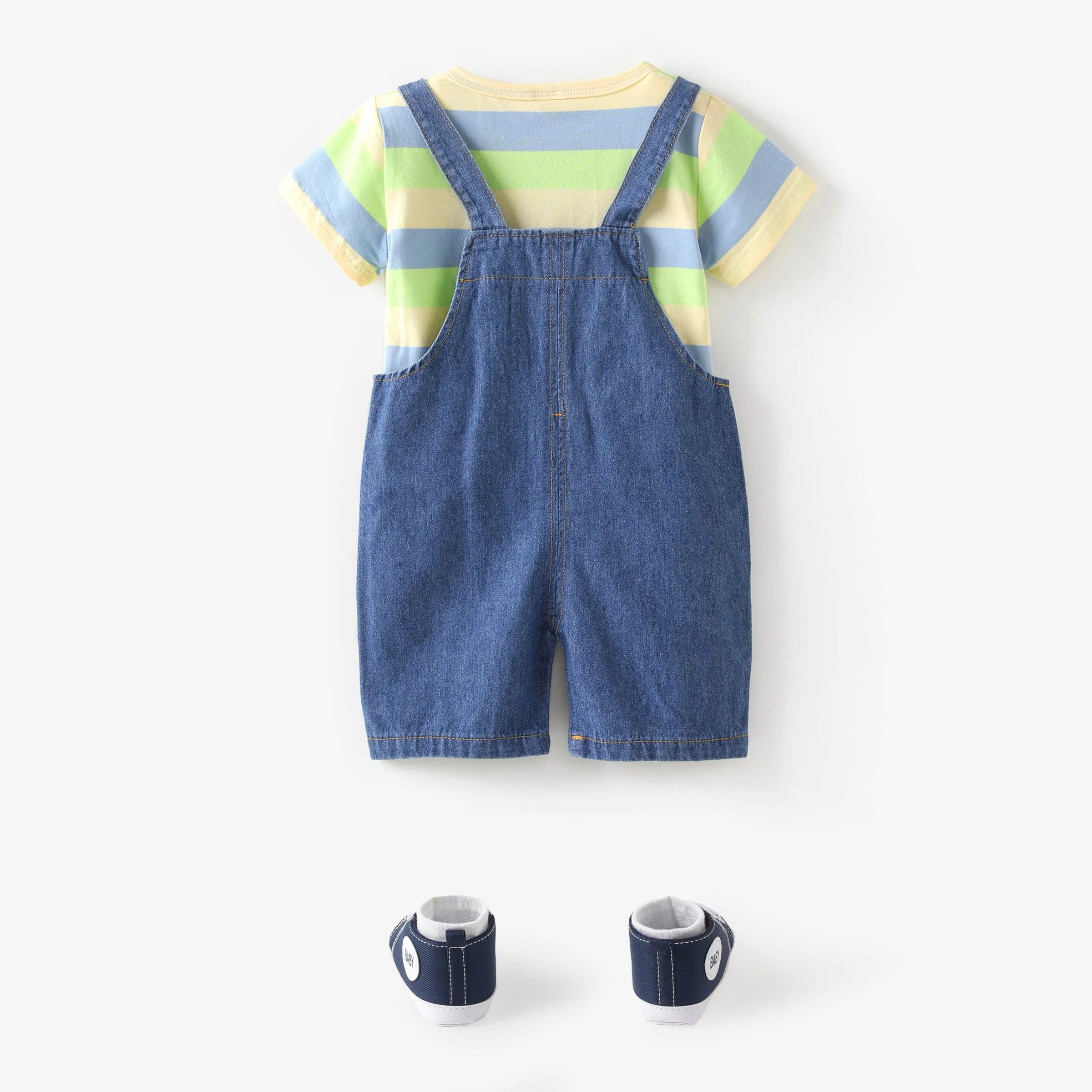 2pcs Baby Boy/Girl 95% Cotton Short-sleeve Striped Tee and Cartoon Giraffe Print Denim Overalls Shorts Set