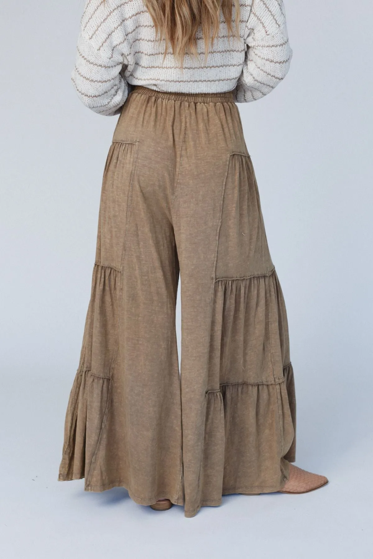 Called A Dreamer Washed Wide Leg Pant - Mocha