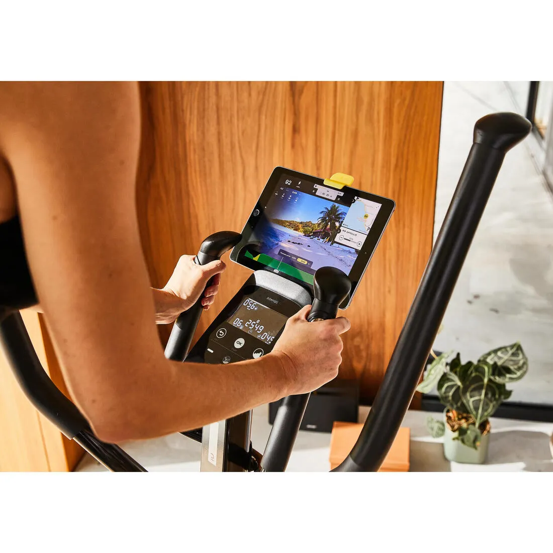 Cross Trainer Self-Powered & Connected, E-Connected & Kinomap - EL520B (2022)