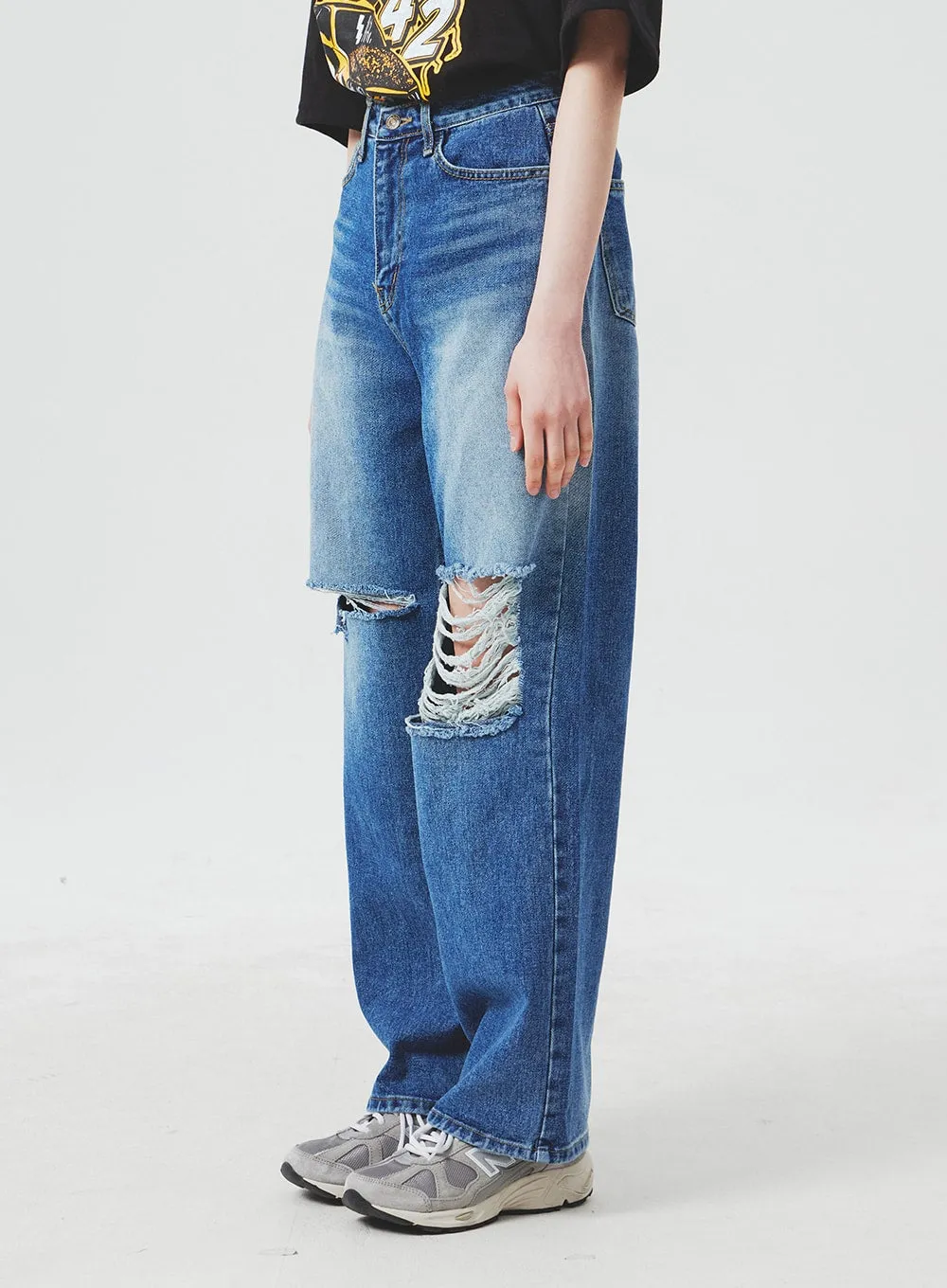 Ripped Knee Blue Jeans BA307