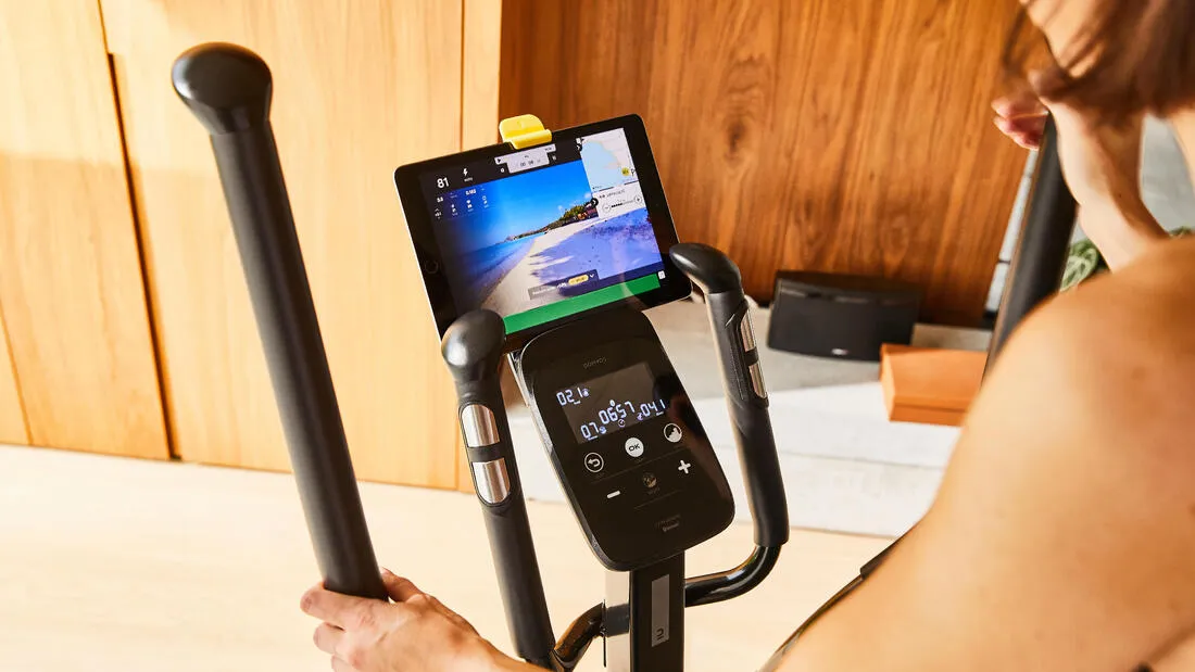 Self-Powered and Connected, E-Connected and Kinomap Cross Trainer EL520B